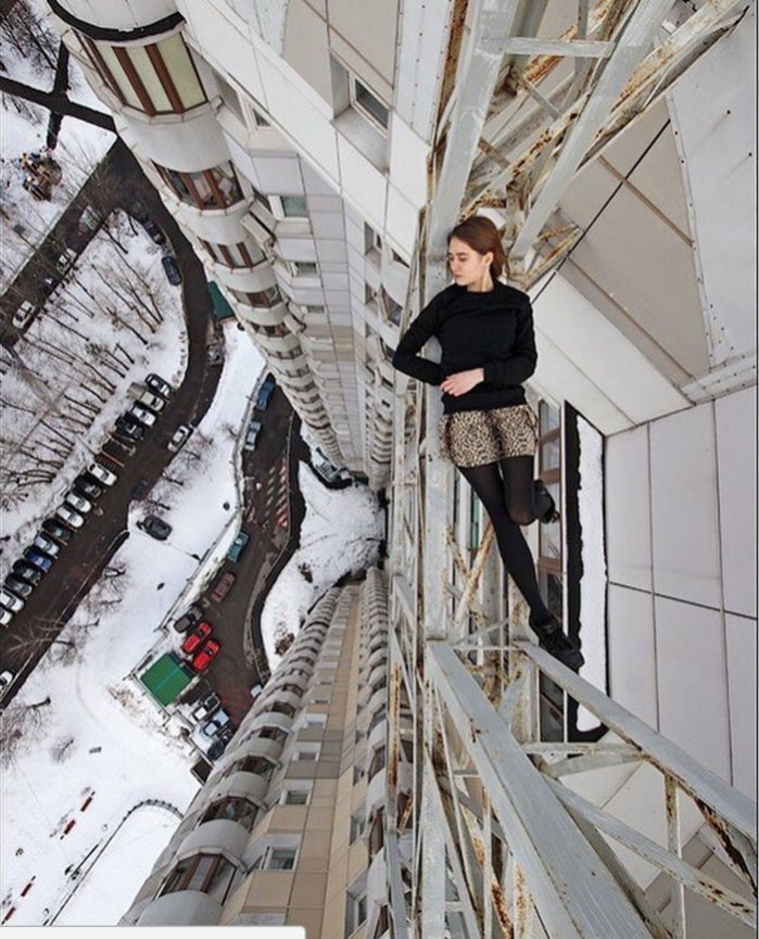 Elle prend les selfies les plus dangereux au monde Elle prend les selfies les plus dangereux au monde