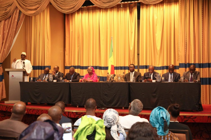 IMAGES : Le président Macky Sall rencontre les Sénégalais vivant au Canada