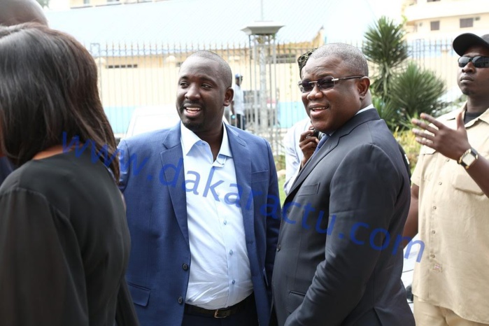 COLLABORATION : Le groupe IAM honore le Directeur de publication de DAKARACTU COLLABORATION : Le groupe IAM honore le Directeur de publication de DAKARACTU