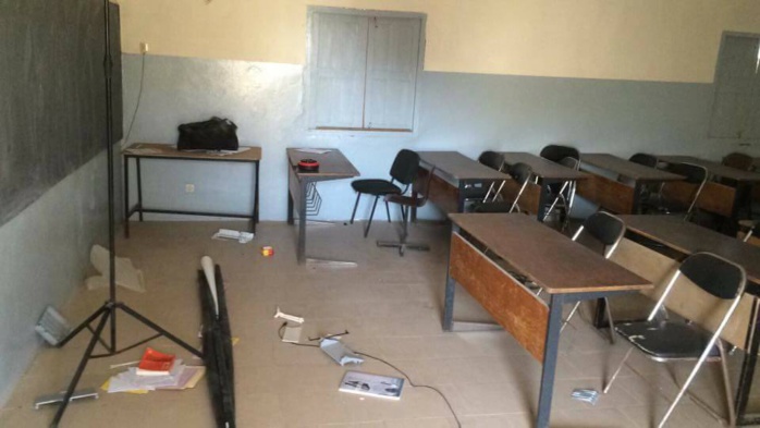 Les images de l'incendie de l’école Cheikou Touré à Guet Ndar Les images de l'incendie de l’école Cheikou Touré à Guet Ndar