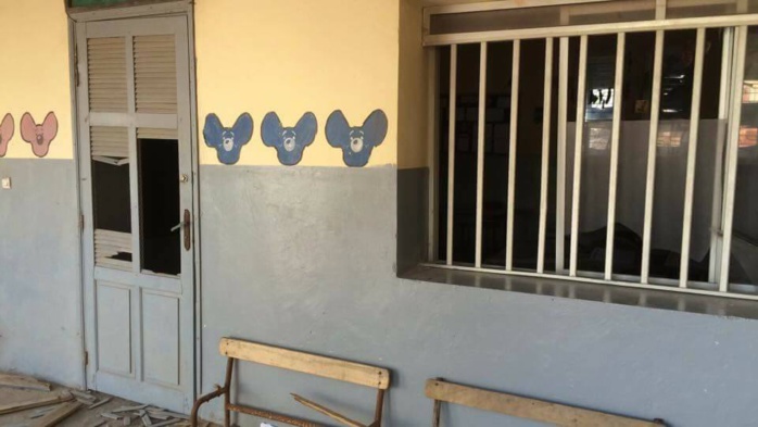 Les images de l'incendie de l’école Cheikou Touré à Guet Ndar Les images de l'incendie de l’école Cheikou Touré à Guet Ndar