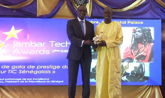 Le site ITmag.sn remporte le prix du “Meilleur contenu / publication TIC TIC 2016” aux Jambar Tech Awards