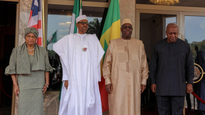 Réunion Extraordinaire à Abuja : La CEDEAO cherche une solution pacifique sur la Gambie Réunion Extraordinaire à Abuja : La CEDEAO cherche une solution pacifique sur la Gambie
