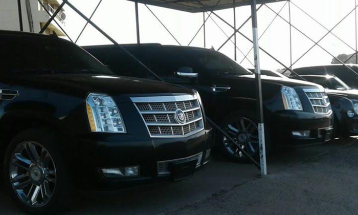 Voici les voitures que Jammeh a emportées dans son avion cargo Voici les voitures que Jammeh a emportées dans son avion cargo