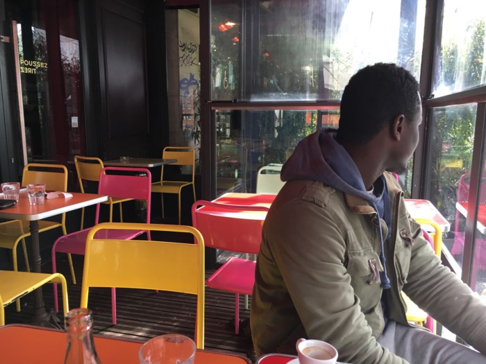 De la cale d’un bateau à la tour Eiffel : le parcours d’Omar, réfugié gambien en France