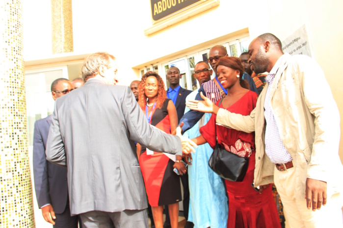 D Media : L’ambassadeur de France se rend chez Bougane (Photos) D Media : L’ambassadeur de France se rend chez Bougane (Photos)