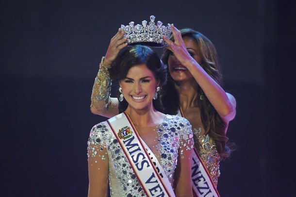 Miss Venezuela couronnée Miss Monde 2011 (photos )