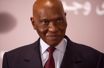 A deux jours de la décision du Conseil constitutionnel, Abdoulaye Wade se confie à dakaractu au sujet de sa candidature? Interview exclusive recueillie par Cheikh Yérim Seck. A deux jours de la décision du Conseil constitutionnel, Abdoulaye Wade se confie à dakaractu au sujet de sa candidature? Interview exclusive recueillie par Cheikh Yérim Seck.