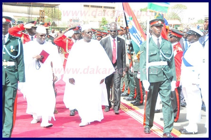 Gambie : La visite de Macky Sall chez Yahya Jammeh en images (PHOTOS) Gambie : La visite de Macky Sall chez Yahya Jammeh en images (PHOTOS)