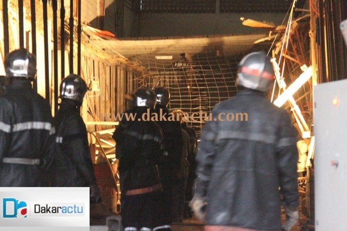 Une partie de l’entrepôt de la Css cède et occasionne 2 morts et 5 blessés (PHOTOS) Une partie de l’entrepôt de la Css cède et occasionne 2 morts et 5 blessés (PHOTOS)