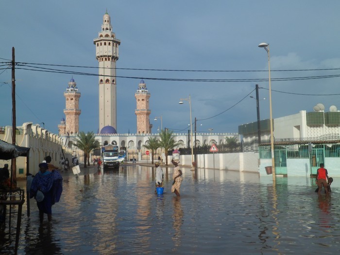 En images, dégâts des pluies dans la grande mosquée de Touba.