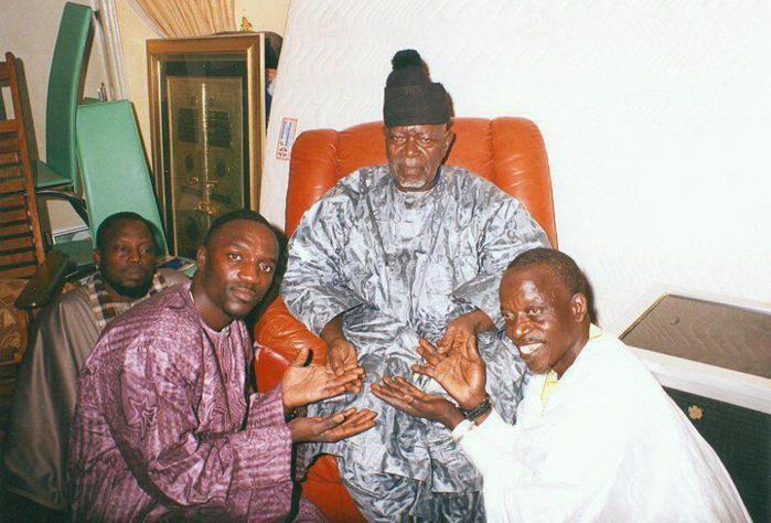 Serigne Bara Mbacké , Akon et Son père, le célèbre percussionniste et musicien de jazz Mor Thiam Serigne Bara Mbacké , Akon et Son père, le célèbre percussionniste et musicien de jazz Mor Thiam