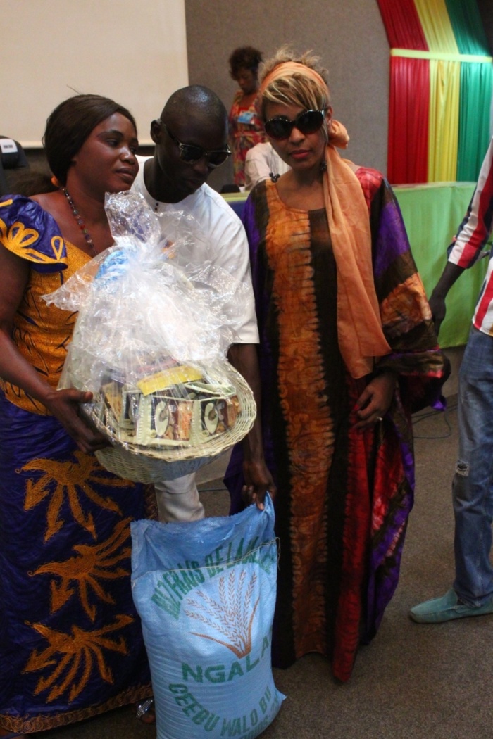 Soukarou Koor: Viviane Chidid offre un billet pour le pèlerinage à la Mecque (IMAGES)