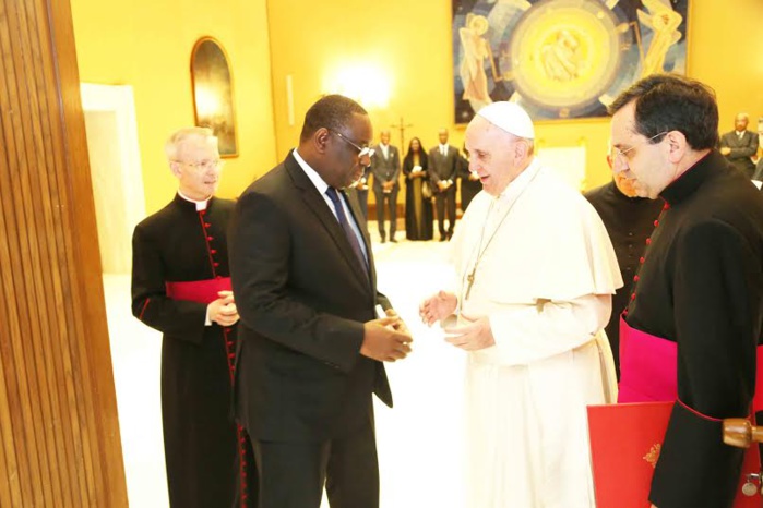 VATICAN : Le président de la République Macky Sall reçu en audience par le Pape François VATICAN : Le président de la République Macky Sall reçu en audience par le Pape François