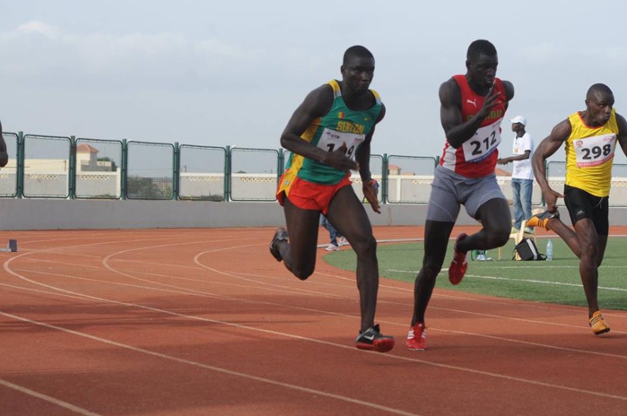 Championnat d'Afrique de l'ouest 2015, le sénégalais Moulaye Sonko remporte la final du 100m avec un chrono de 10'58. Championnat d'Afrique de l'ouest 2015, le sénégalais Moulaye Sonko remporte la final du 100m avec un chrono de 10'58.