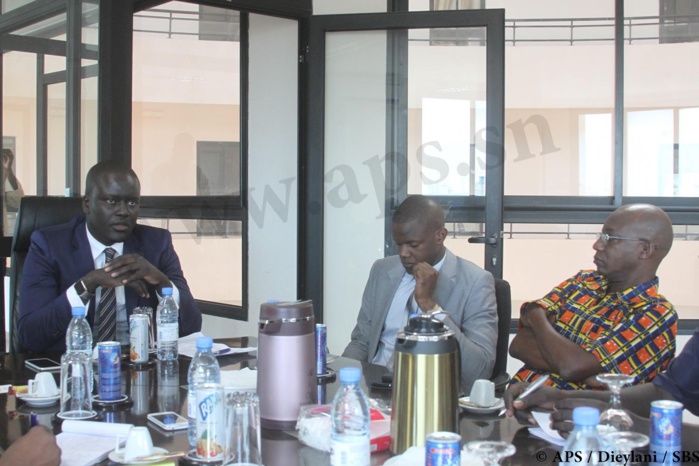 Le Directeur de l’ADIE pour « le désenclavement numérique du Sénégal » Le Directeur de l’ADIE pour « le désenclavement numérique du Sénégal »