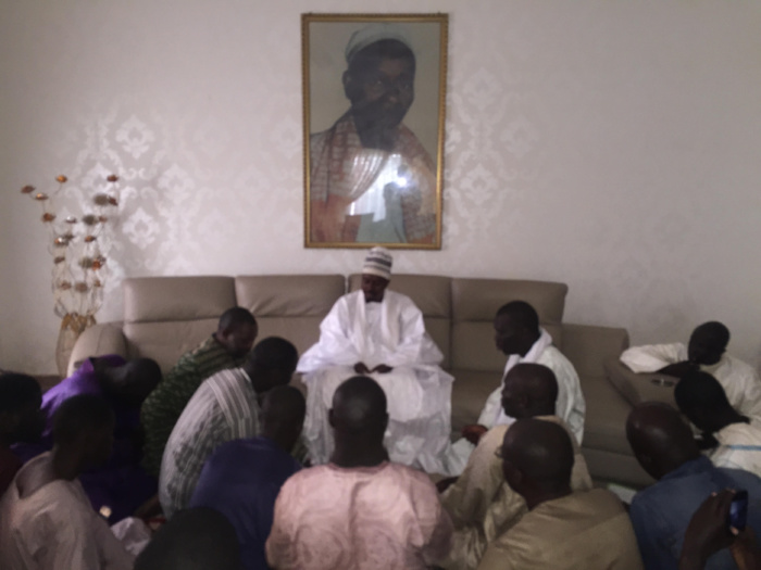 Solution à la Crise scolaire : Serigne Bassirou Abdou Khadre Mbacké reçoit l'intersyndicale des enseignants Solution à la Crise scolaire : Serigne Bassirou Abdou Khadre Mbacké reçoit l'intersyndicale des enseignants