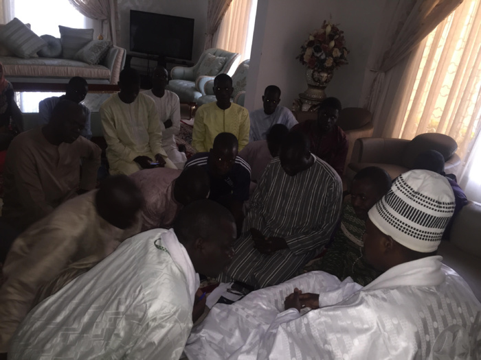 Solution à la Crise scolaire : Serigne Bassirou Abdou Khadre Mbacké reçoit l'intersyndicale des enseignants Solution à la Crise scolaire : Serigne Bassirou Abdou Khadre Mbacké reçoit l'intersyndicale des enseignants