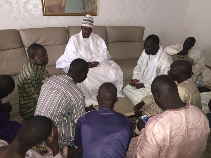 Solution à la Crise scolaire : Serigne Bassirou Abdou Khadre Mbacké reçoit l'intersyndicale des enseignants Solution à la Crise scolaire : Serigne Bassirou Abdou Khadre Mbacké reçoit l'intersyndicale des enseignants