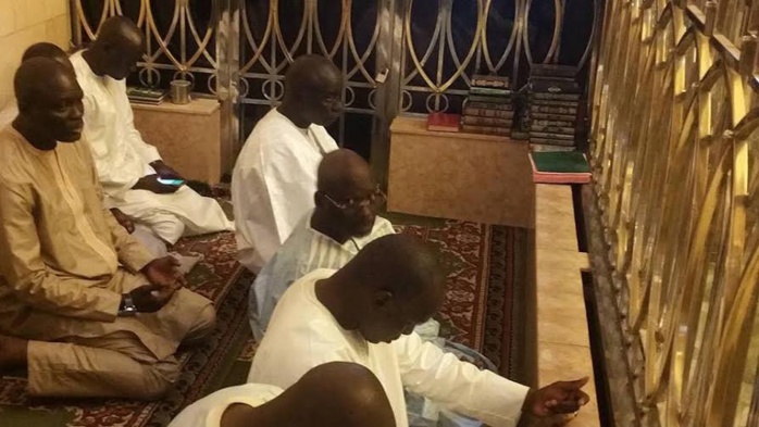 TOUBA - IDY DÉNONCE UN "DEAL INTERNATIONAL IGNOBLE" : « Macky a reçu des ordres…Ils me combattent pour que je n’accède pas au pouvoir… L’avenir du Sénégal est sombre! » TOUBA - IDY DÉNONCE UN "DEAL INTERNATIONAL IGNOBLE" : « Macky a reçu des ordres…Ils me combattent pour que je n’accède pas au pouvoir… L’avenir du Sénégal est sombre! »
