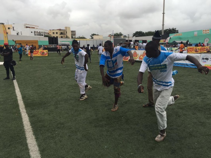 Stade Demba Diop : Ambiance colorée malgré une fine pluie