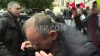 Éric Zemmour reçoit un œuf sur la tête à son arrivée à Moissac ce samedi (Vidéo)