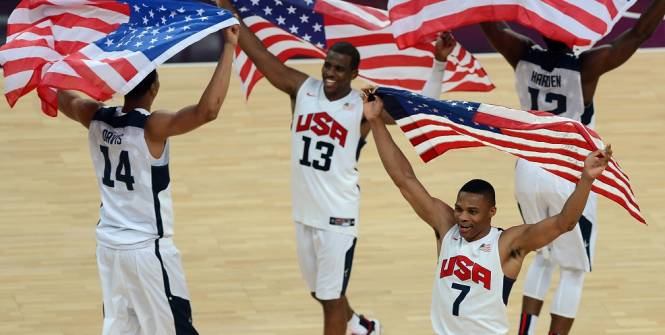 JO 2016 : L'équipe masculine de basket-ball des Etats-Unis remporte la médaille d'or en battant la Serbie par 96-66 en finale