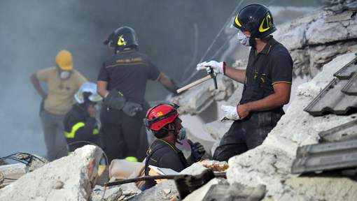 Séisme en Italie : 267 morts selon un nouveau bilan, les fouilles se poursuivent