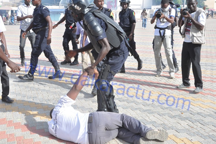 Les autres images de la marche du Front Wattu Senegaal Les autres images de la marche du Front Wattu Senegaal