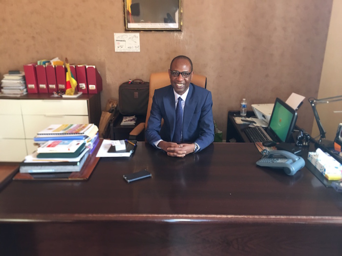 AMADOU DIALLO, CONSUL GÉNÉRAL DU SÉNÉGAL À PARIS : « Ce qu’on a apporté comme innovation depuis notre arrivée (…) Beaucoup de sénégalais n’ont pas la carte consulaire (…) Ce que je pense de la politique au Sénégal » AMADOU DIALLO, CONSUL GÉNÉRAL DU SÉNÉGAL À PARIS : « Ce qu’on a apporté comme innovation depuis notre arrivée (…) Beaucoup de sénégalais n’ont pas la carte consulaire (…) Ce que je pense de la politique au Sénégal »