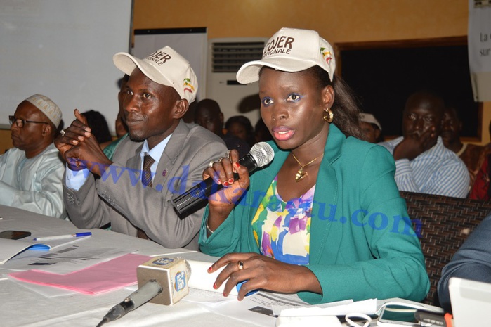 Les images du forum des jeunes de l ' APR axé sur les réalisations du Président Macky Sall à Kaolack Les images du forum des jeunes de l ' APR axé sur les réalisations du Président Macky Sall à Kaolack