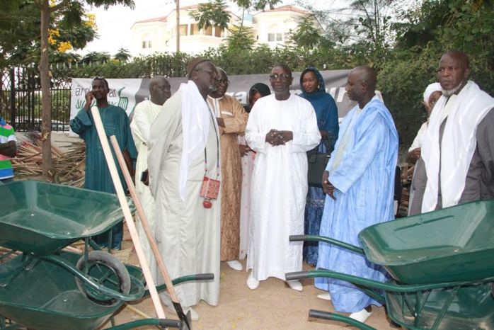 And Defar Sunu Gox spécial Magal de Touba : Pour lutter contre l’insalubrité et améliorer le cadre de vie dans la Commune de Touba And Defar Sunu Gox spécial Magal de Touba : Pour lutter contre l’insalubrité et améliorer le cadre de vie dans la Commune de Touba