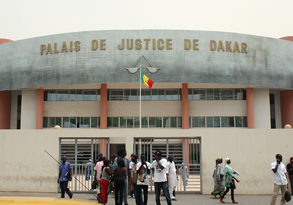 Contrebande et trafic international de drogue : Une Guinéenne condamnée 10 ans de travaux forcés