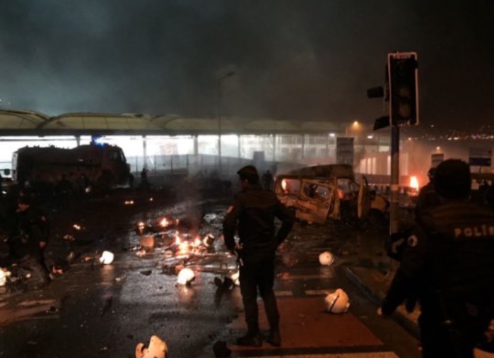 Explosion près d'un stade à Istanbul, au moins 20 policiers blessés