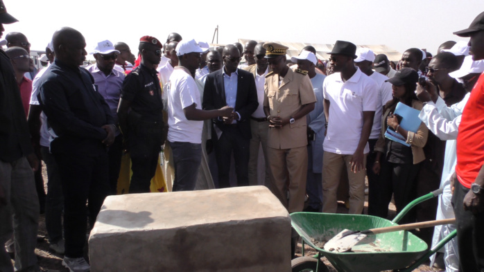 Les images de la pose de la 1ère pierre de la cité HLM à Tamba Les images de la pose de la 1ère pierre de la cité HLM à Tamba