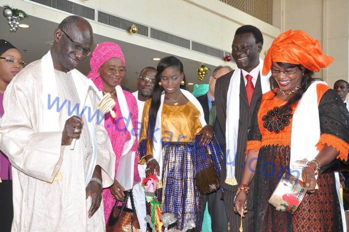 Les images de la Cérémonie de clôture de la Semaine nationale de la petite enfance et de la case des tout-petits au Grand Théâtre National Les images de la Cérémonie de clôture de la Semaine nationale de la petite enfance et de la case des tout-petits au Grand Théâtre National