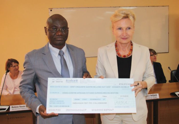 Programme d’appui : 29 bourses d’excellence et 5 bourses sociales offertes au CESAG par le DAAD Programme d’appui : 29 bourses d’excellence et 5 bourses sociales offertes au CESAG par le DAAD