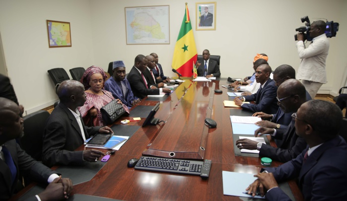 GESTION DU PETROLE ET DU GAZ AU SÉNÉGAL : Les questions de Manko Wattu Senegaal au président de la République Macky Sall GESTION DU PETROLE ET DU GAZ AU SÉNÉGAL : Les questions de Manko Wattu Senegaal au président de la République Macky Sall