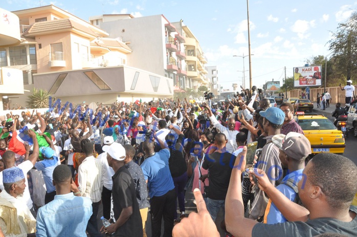 Les images de l'investiture à Dakar du nouveau président élu de la Gambie Adama Barrow 
