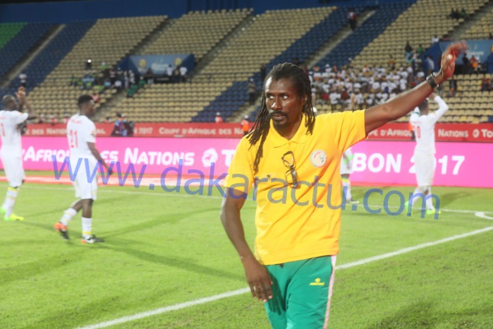 Aliou Cissé : « Il ne faut pas se gargariser (…) contre l’Algérie nous mettrons la meilleure équipe …» Aliou Cissé : « Il ne faut pas se gargariser (…) contre l’Algérie nous mettrons la meilleure équipe …»
