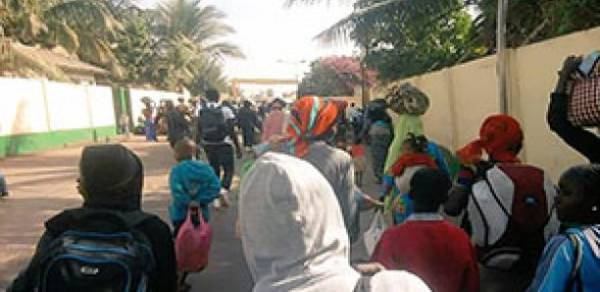 Des réfugiés Gambiens pris en charge par les autorités dakaroises