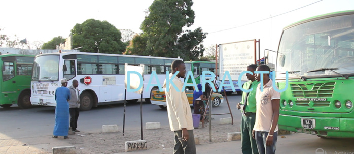 Retour des déplacés Gambiens : Des bus à disposition à la frontière Retour des déplacés Gambiens : Des bus à disposition à la frontière
