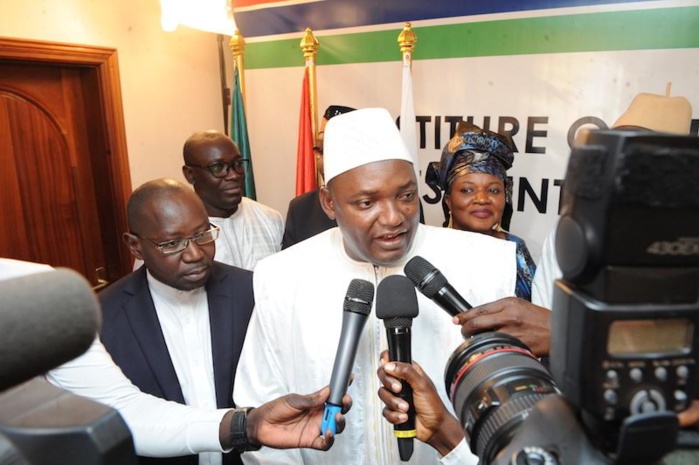 CAN 2017 : LE NOUVEAU PRÉSIDENT GAMBIEN EST UN SUPPORTER DES LIONS