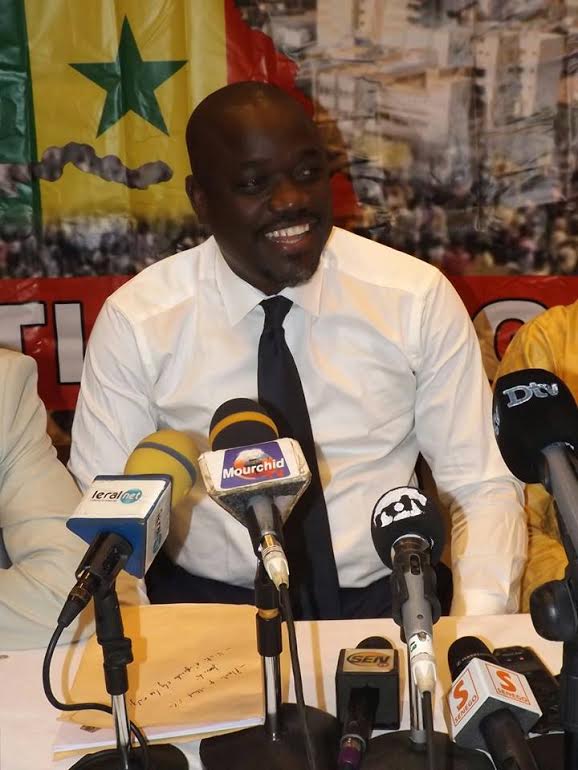 POLITIQUE ET DIPLOMATIE : Macky Sall isolé (par Mamadou Mouth BANE)