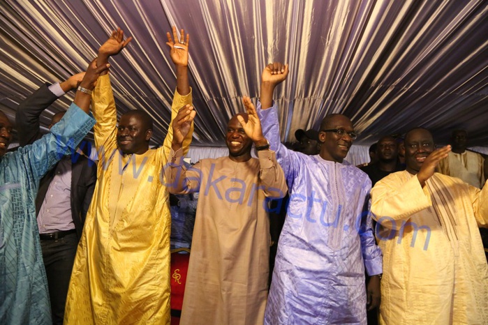 Les images de la célébration du premier anniverssaire du mouvement Agir avec Macky pour le développement de Mbour ( AM DEM Ca kanam) à Mbour Les images de la célébration du premier anniverssaire du mouvement Agir avec Macky pour le développement de Mbour ( AM DEM Ca kanam) à Mbour
