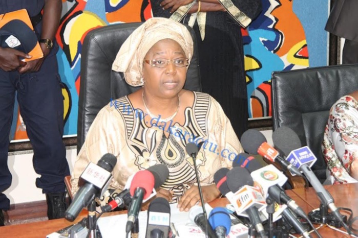 Eva Marie Coll Seck, ministre de la Santé : «La santé au Sénégal, c'est un verre à moitié plein... Quant aux machines de radiothérapie...»