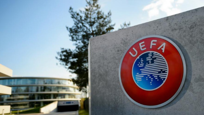 ARBITRAGE BARÇA-PSG : l’UEFA répond