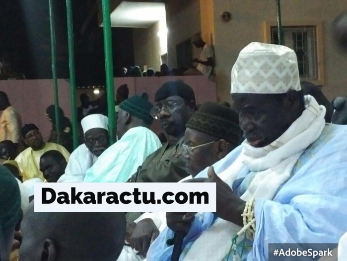 RAPPEL À DIEU DE AL MAKTOUM : Son fils Serigne Moustapha Sy aux côtés de Serigne Abdou Aziz Al Amine