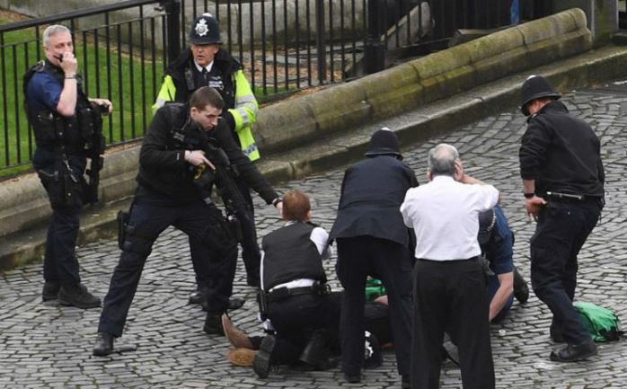 Raid de la police à Birmingham : Sept personnes arrêtées