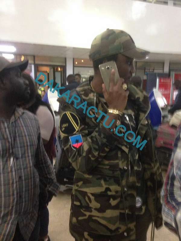 Les images du départ de Wally Ballago Seck à l'aéroport Léopold Sédar Senghor pour la Soirée du 22 Avril